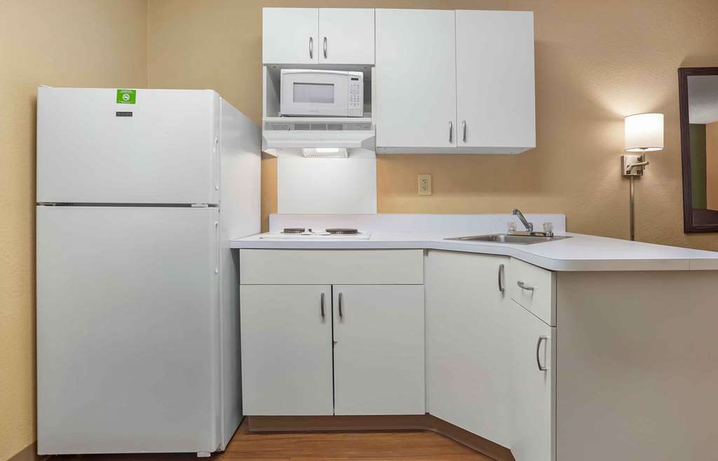 Extended Stay America Suites Palm Springs Airport - photo 12