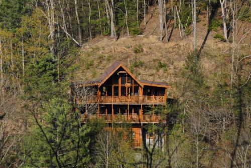 Katies Lodge — 4-Star Luxury Hotel in Sevierville, United States