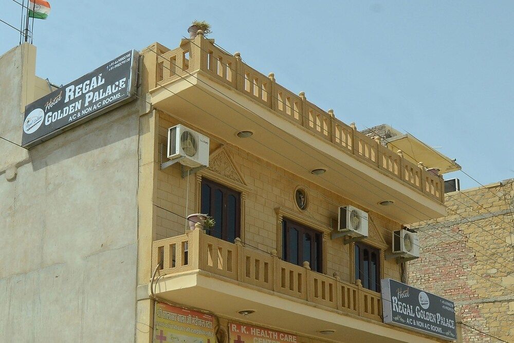 Oyo 18506 Regal Golden Palace — Jaisalmer