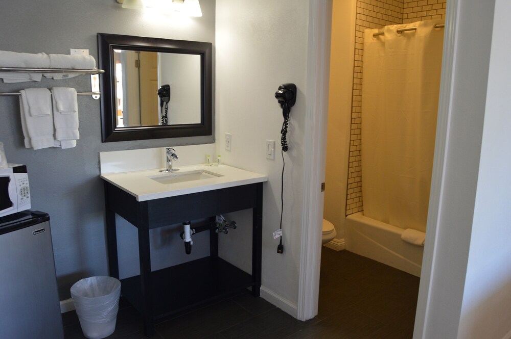 Musicland Hotel - photo 7