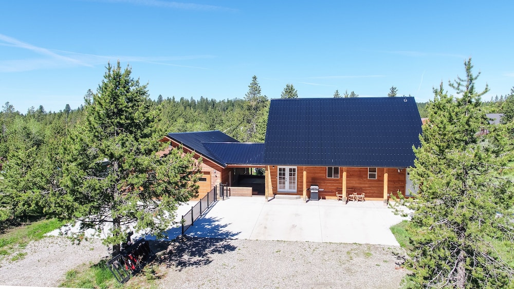 Rimfire Refuge — hotel in Island Park