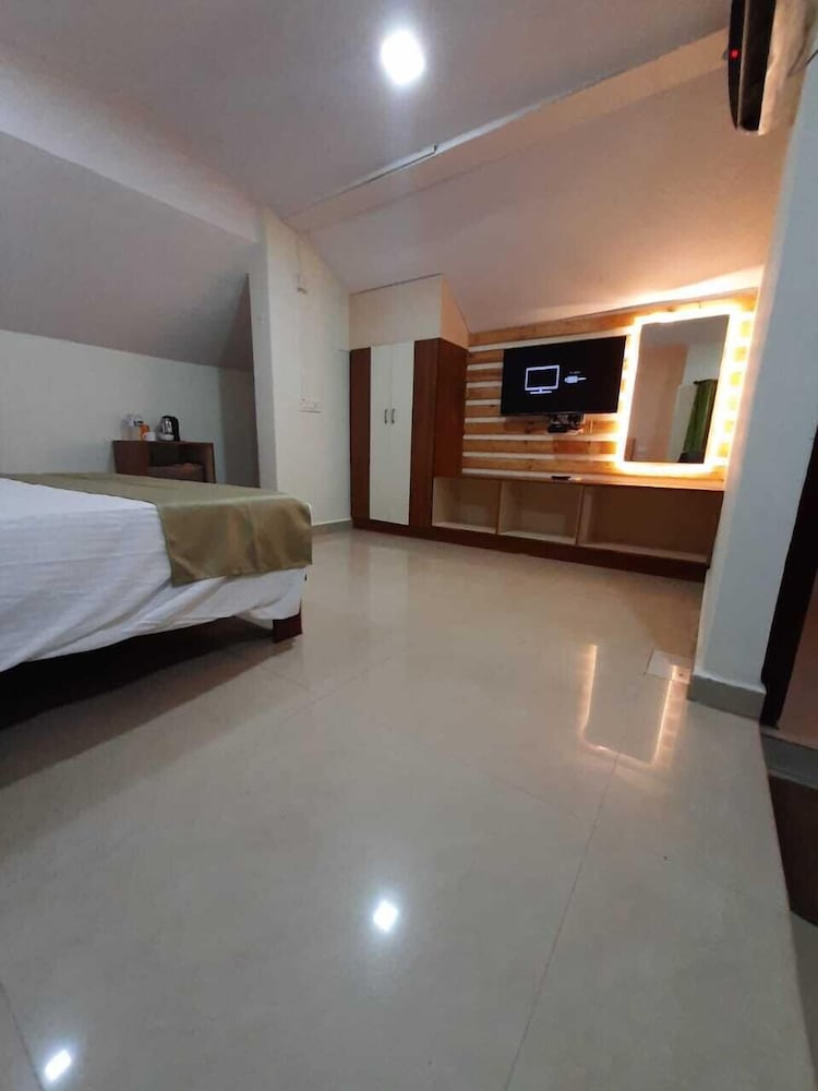 Coral Beach Hotel Candolim — Candolim — photo 2