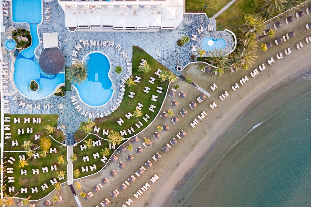 Golden Bay Beach Hotel — 5-Star Luxury Hotel in Larnaca, Cyprus