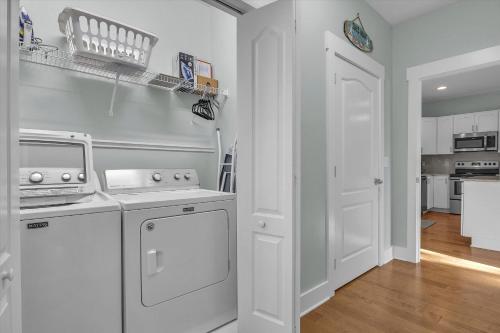 All Summer Long by Oak Island Accommodations - photo 44