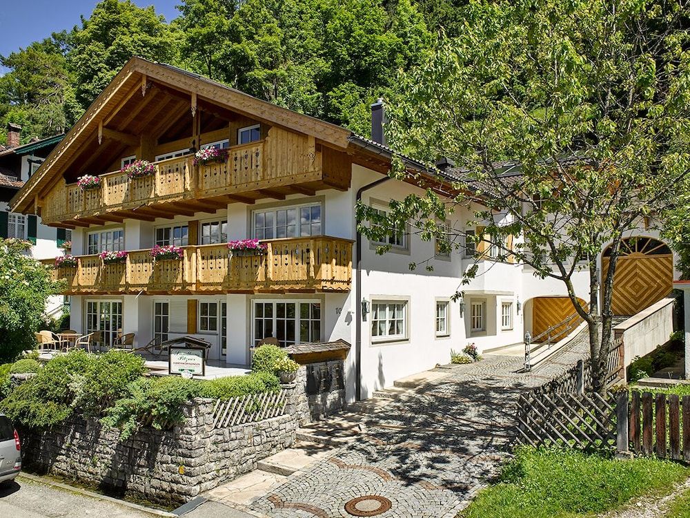 Landhaus Pitzner — 5-Star Luxury Hotel in Garmisch-Partenkirchen, Germany