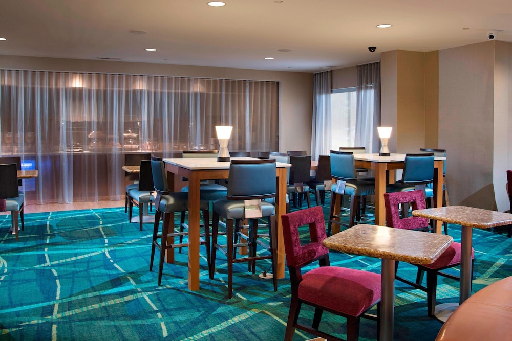 SpringHill Suites by Marriott Atlanta Alpharetta - photo 20