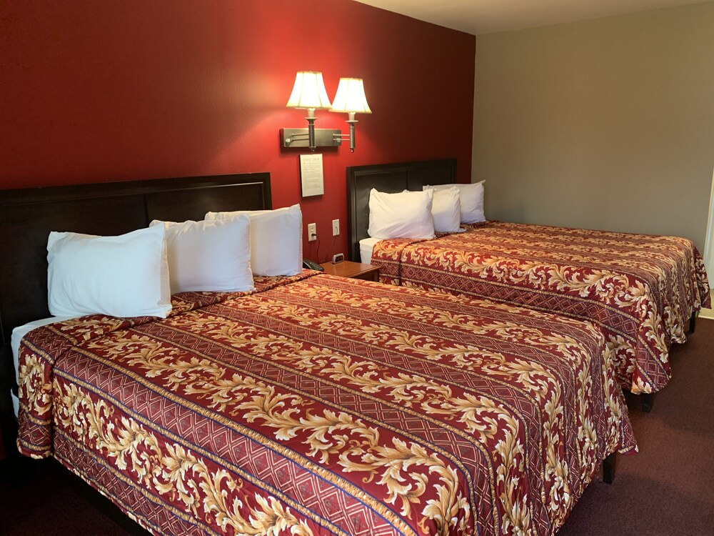 Franklin Inn - photo 8