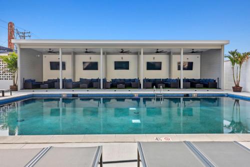Seaport Suites - photo 14