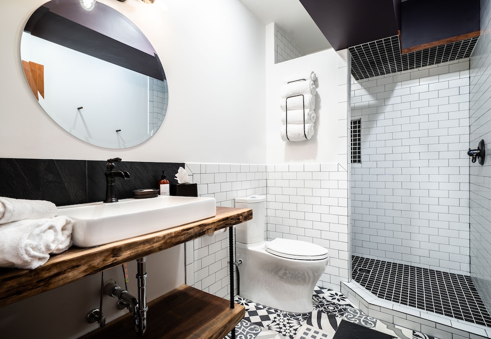 The Horton Hotel and Rooftop Lounge - photo 43