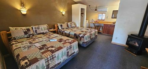 Nine Pines Motel - photo 7