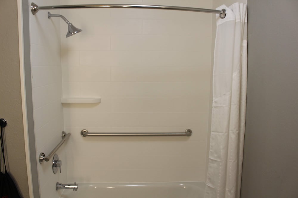 Holiday Inn Express & Suites Enterprise - photo 34