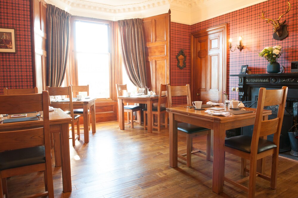 Strathallan Bed and Breakfast — 4-Star Luxury Hotel in Grantown On Spey, United Kingdom