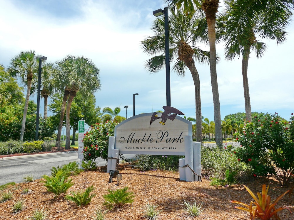 Aquarius H 7 Marco Island - photo 23