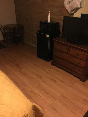 Lakeview Motel - photo 6