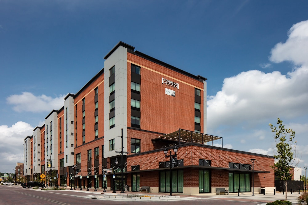 Staybridge Suites Iowa City Coralville by IHG - photo 44