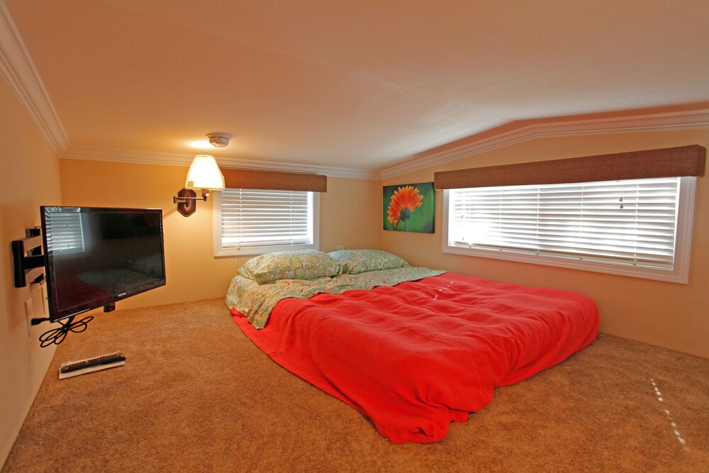Lake Magic RV Resort - photo 3