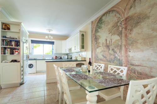 Kings Apartment with private Garden