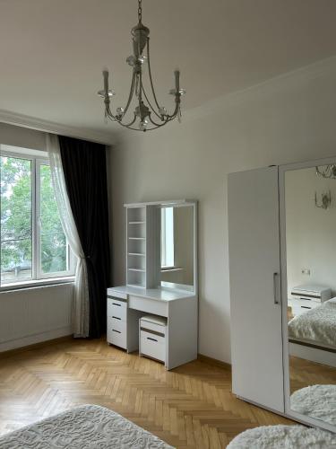 White Apartament in old tbilisi