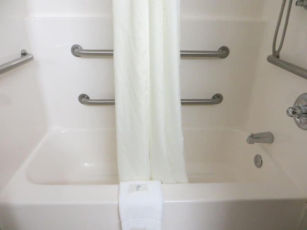 Patti's Inn & Suites - photo 18