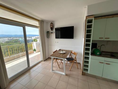 Atico with Views - last minute hotel in Salou