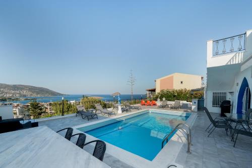 Φ Villa by A&D Properties — 4-Star Luxury Hotel in Limin Mesoyaias, Greece