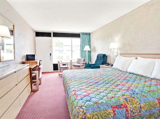 Knights Inn Bradenton - photo 9
