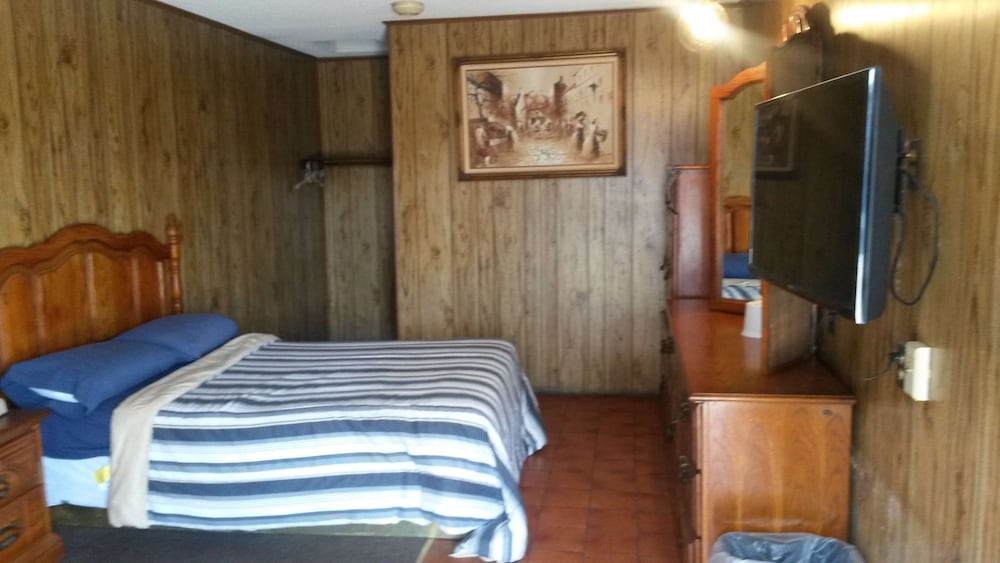Mayflower Motel Milford - photo 11