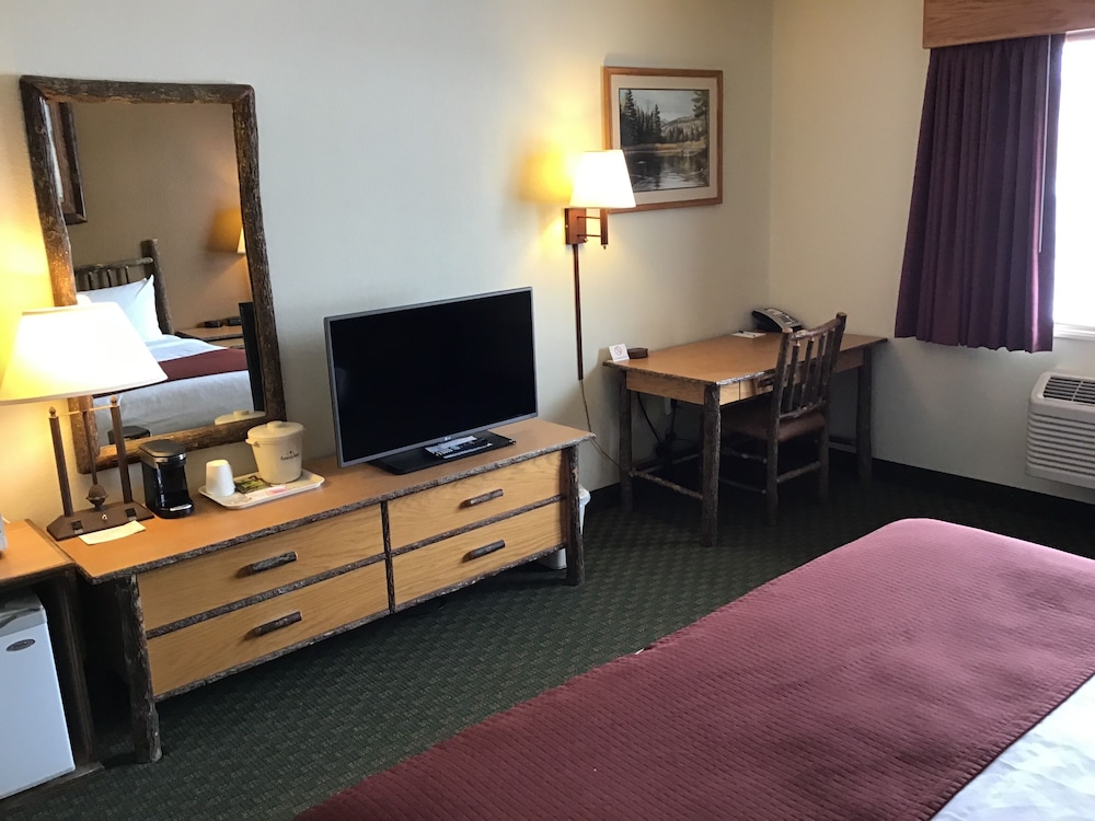 AmericInn by Wyndham Cody - photo 10