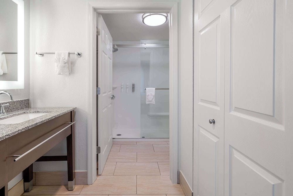 Homewood Suites by Hilton Eatontown - photo 22
