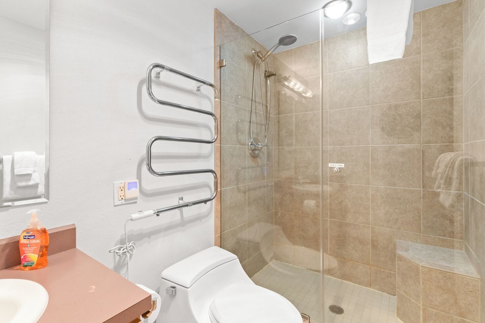 Sand & Sea Resort Condominiums - photo 883