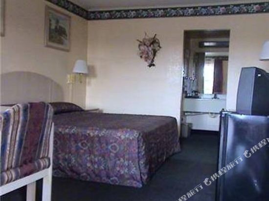 Executive Inn Mercedes - photo 15