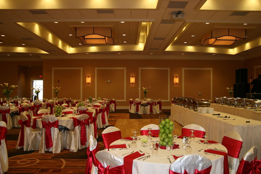 Hampton Inn & Suites Aberdeen - photo 26
