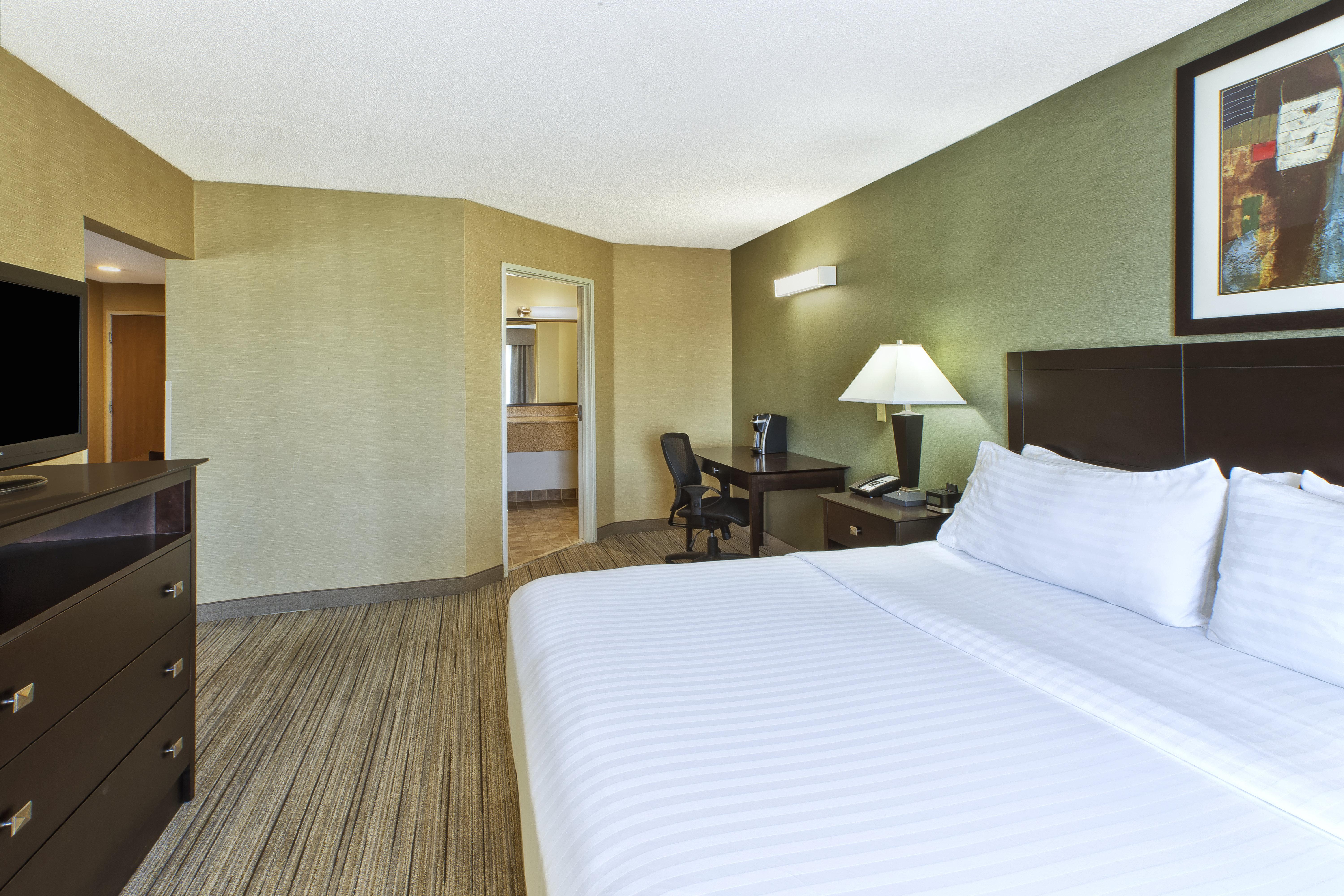 Country Inn & Suites by Radisson Benton Harbor St. Joseph MI - photo 14