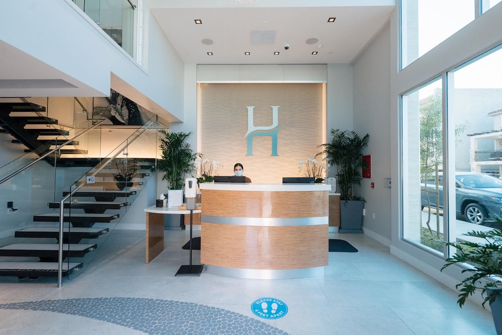 H2O Hermosa Beach Hotel - photo 2