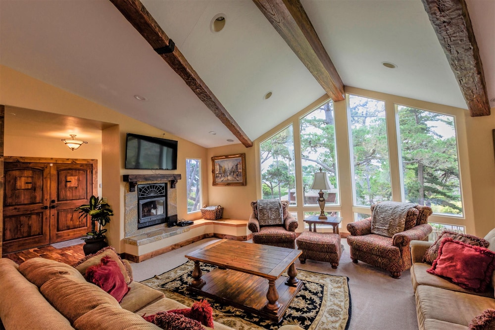 Lx18: Golfer's Dream Retreat Estate - photo 9
