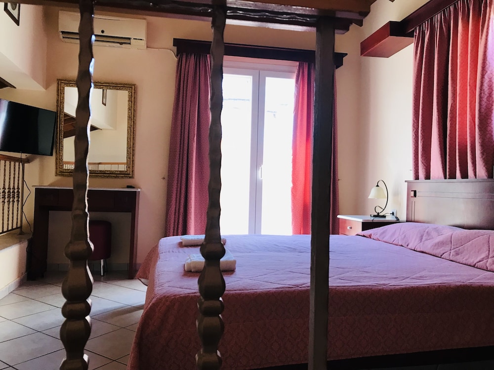 Room in Apartment L'eremo Luxury Messonete — 4-Star Luxury Hotel in Corfu, Greece