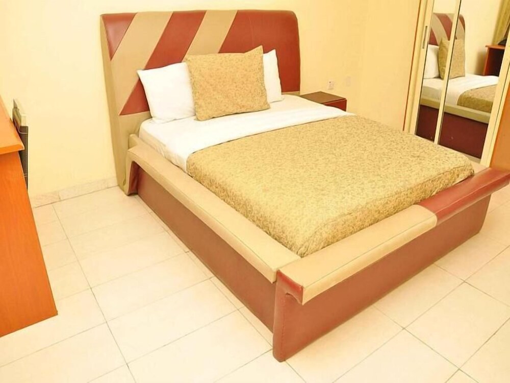 Dekings Hotel — Lagos — photo 5