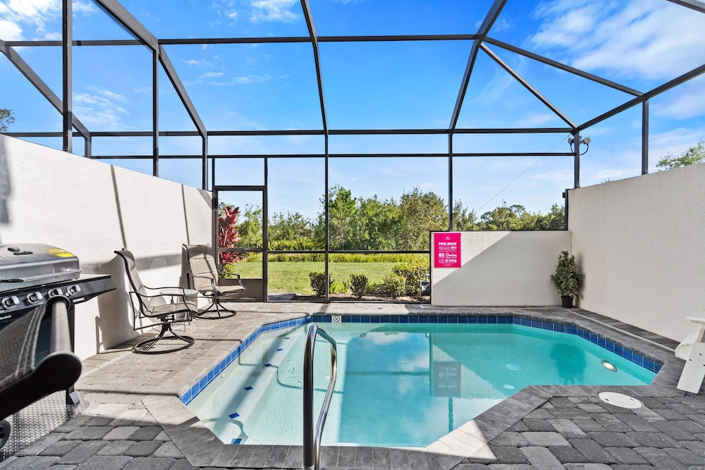 482 Captiva Drive - last minute hotel in Davenport