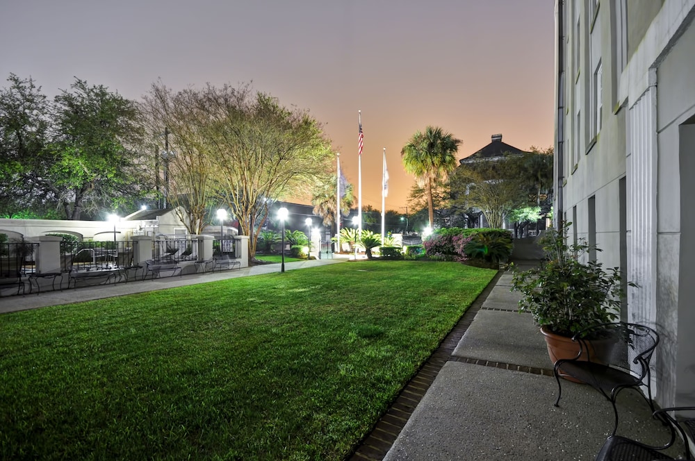 Hampton Inn Charleston Historic District - photo 28
