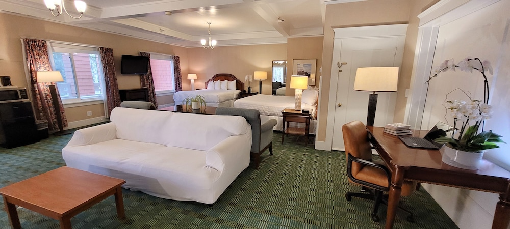 Butterfly Grove Inn - photo 19