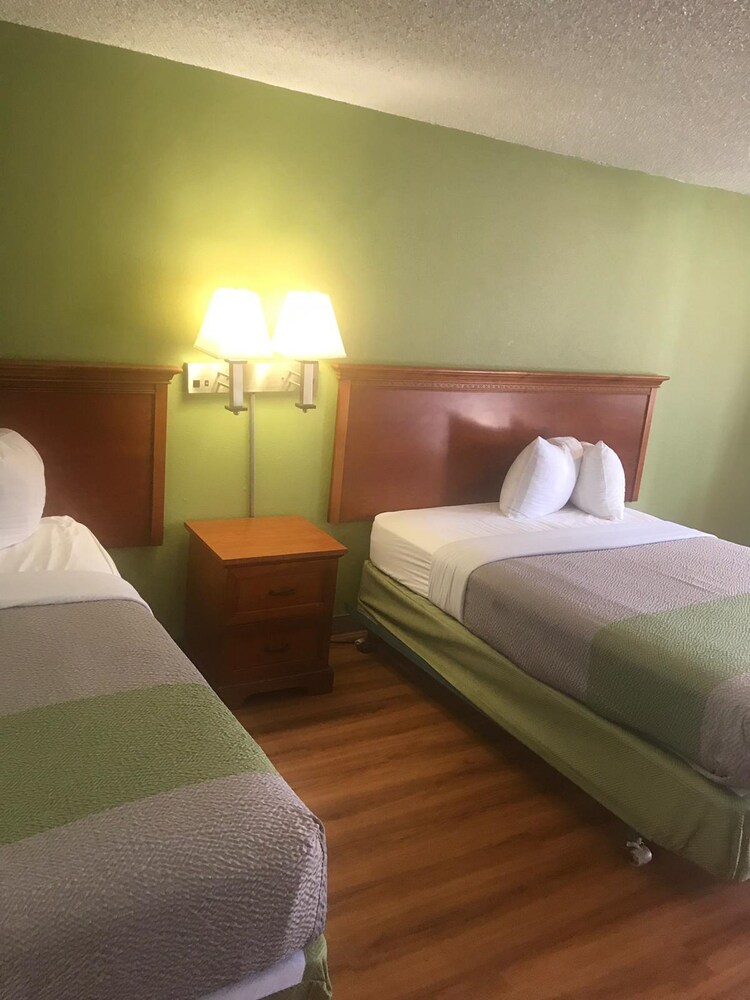 OYO Hotel Centralia - photo 10