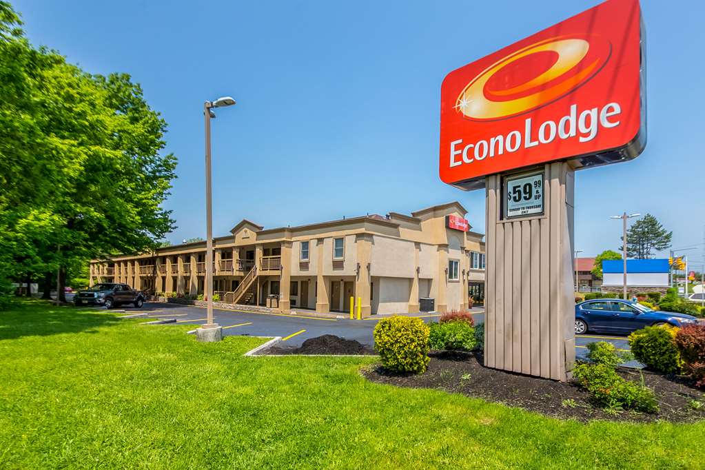 Econo Lodge Mount Laurel Philadelphia East — Mount Laurel