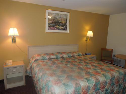 Seneca Clipper Inn - photo 3