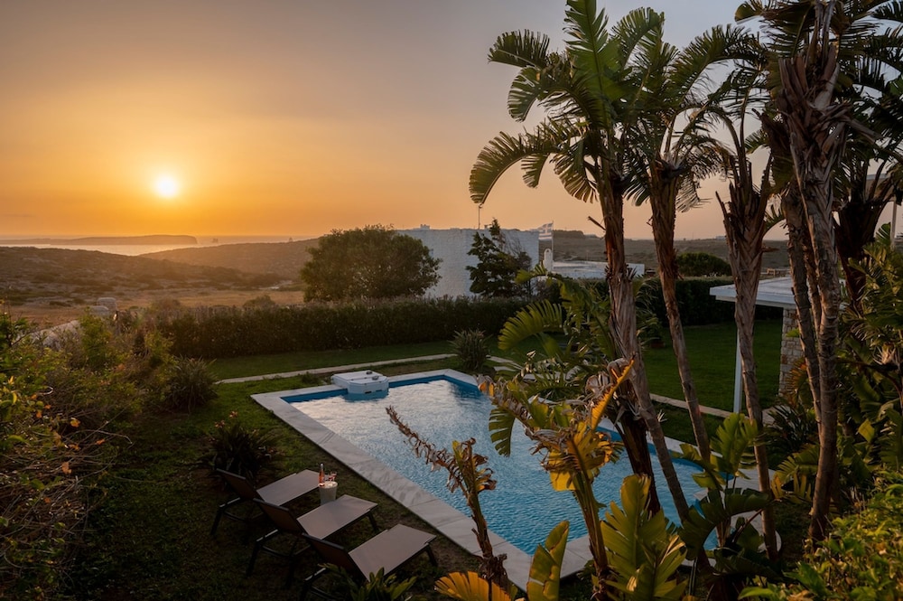 Villa Franca Ideal for Wedding Parties — 4-Star Luxury Hotel in Paros, Greece