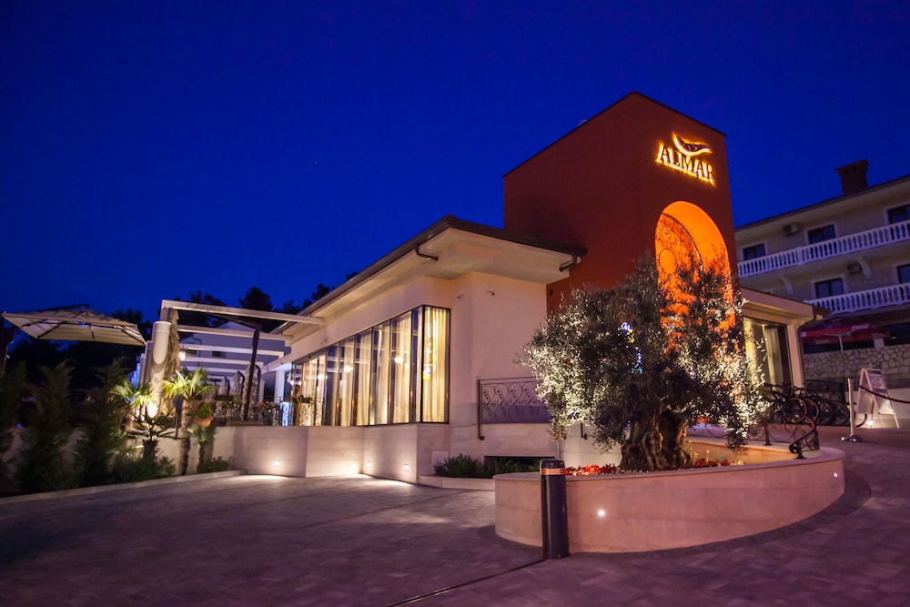 Villas Almar — 4-Star Luxury Hotel in Dobrinj, Croatia