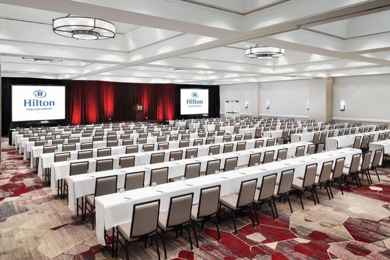 Hilton Oakland Airport - photo 4