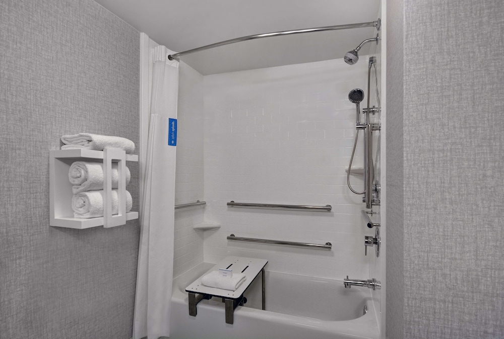 Hampton Inn Gallatin - photo 27