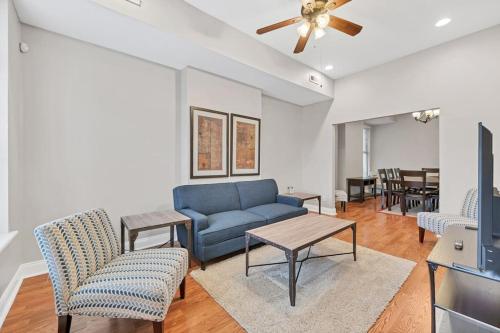 Entire building in The Grove Perfect for Groups — 4-Star Luxury Hotel in St. Louis, United States