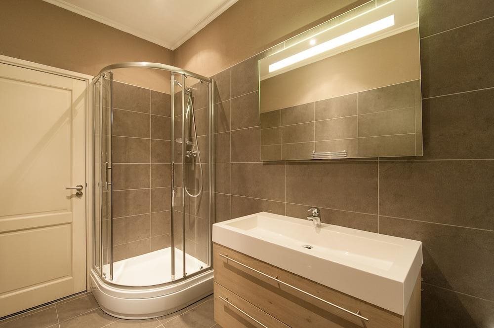 Leidsesquare Luxury Apartment Suites — 4-Star Luxury Hotel in Amsterdam, Netherlands