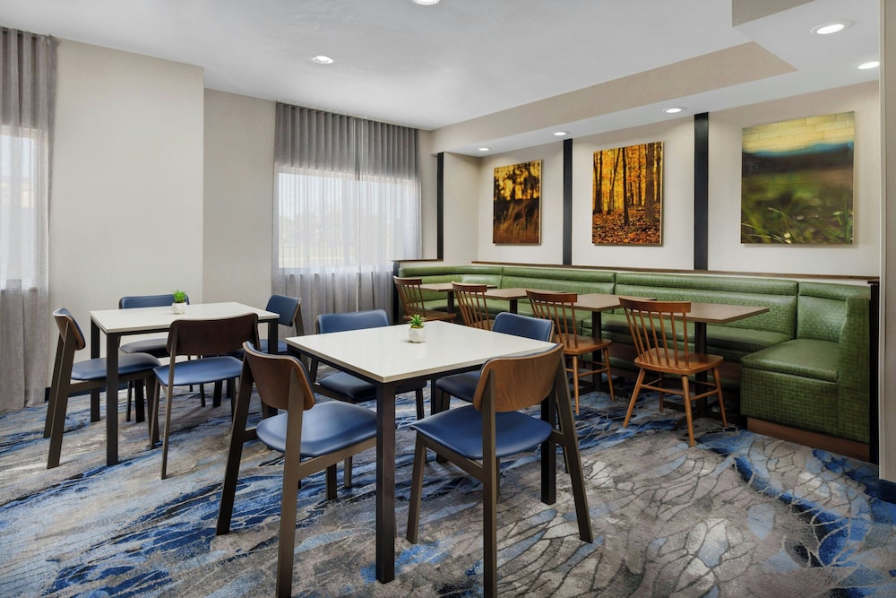 Fairfield Inn by Marriott Philadelphia Airport - photo 32